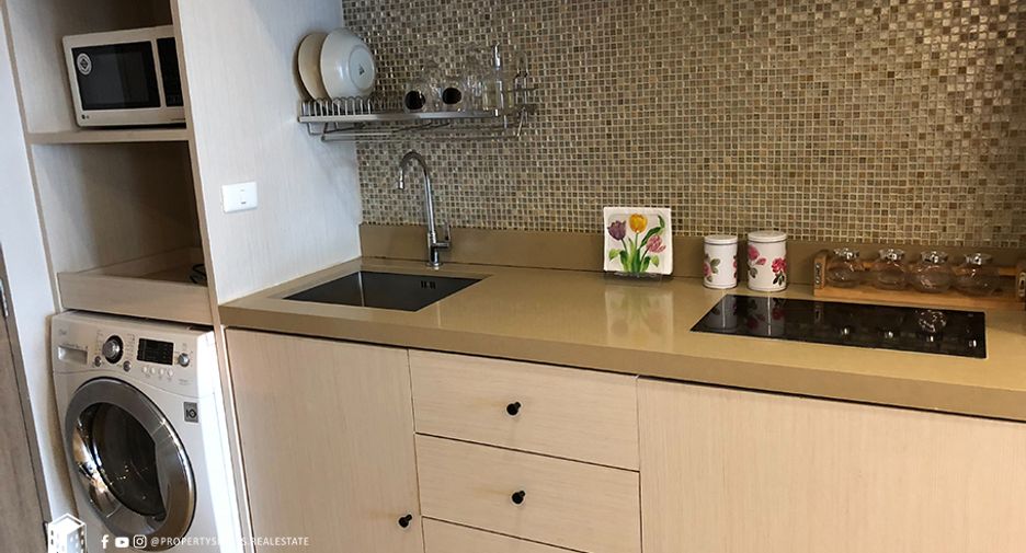 For rent 1 bed condo in Khlong Toei, Bangkok