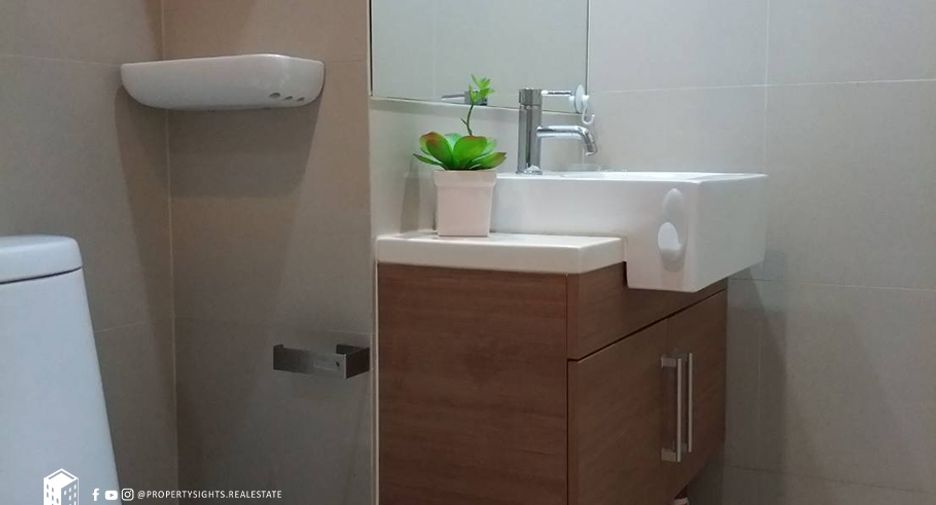 Wohnung zum Kauf mit 1 Zimmer in Khlong Toei, Bangkok