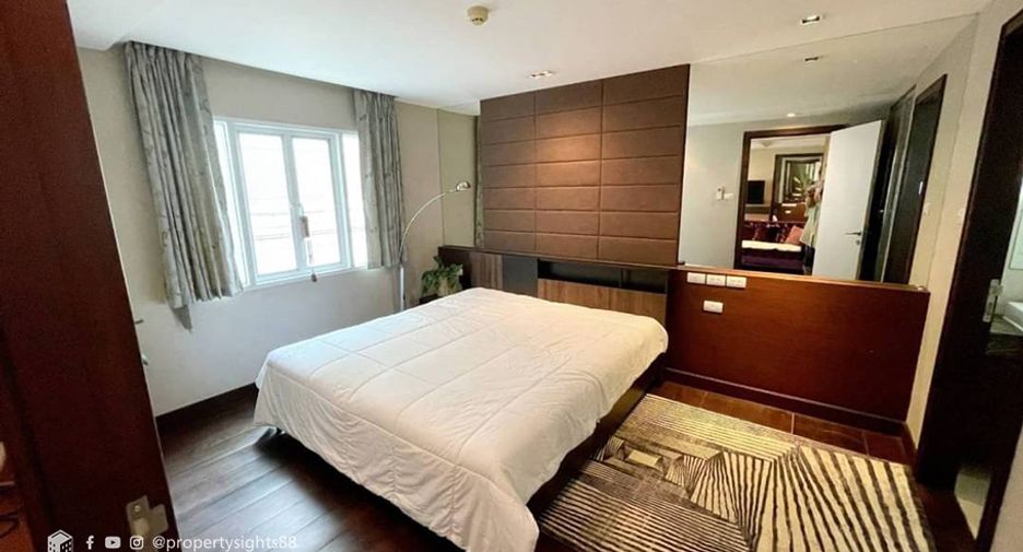 À louer 2 chambres condo à Watthana, Bangkok