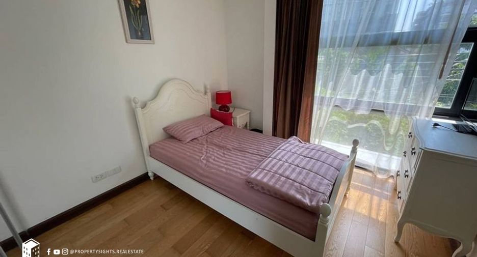 For rent 2 bedrooms condo in Khlong Toei, Bangkok