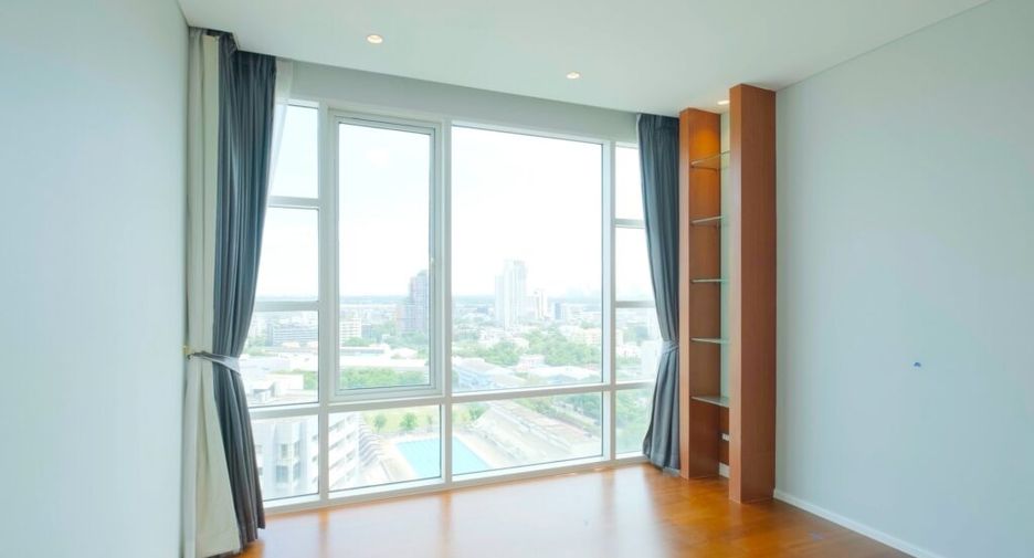 Wohnung zur Miete mit 3 Zimmer in Khlong Toei, Bangkok