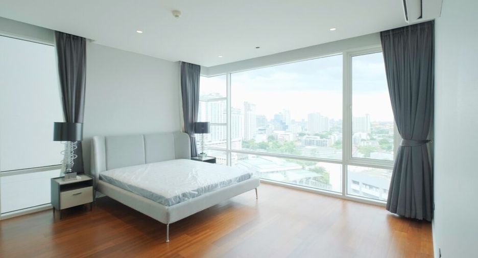 Wohnung zur Miete mit 3 Zimmer in Khlong Toei, Bangkok