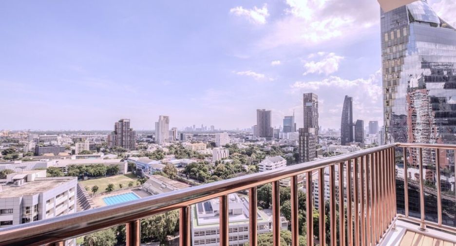 Wohnung zur Miete mit 3 Zimmer in Khlong Toei, Bangkok