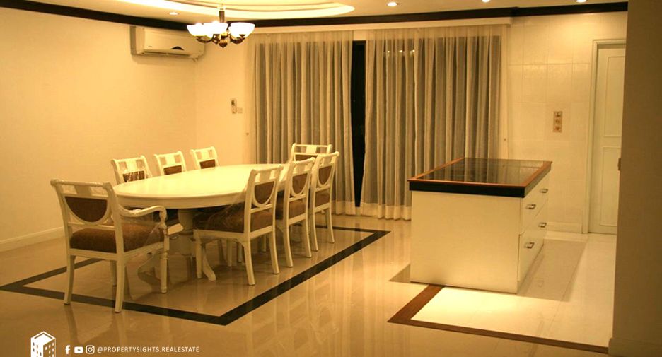 For sale 2 bedrooms condo in Watthana, Bangkok