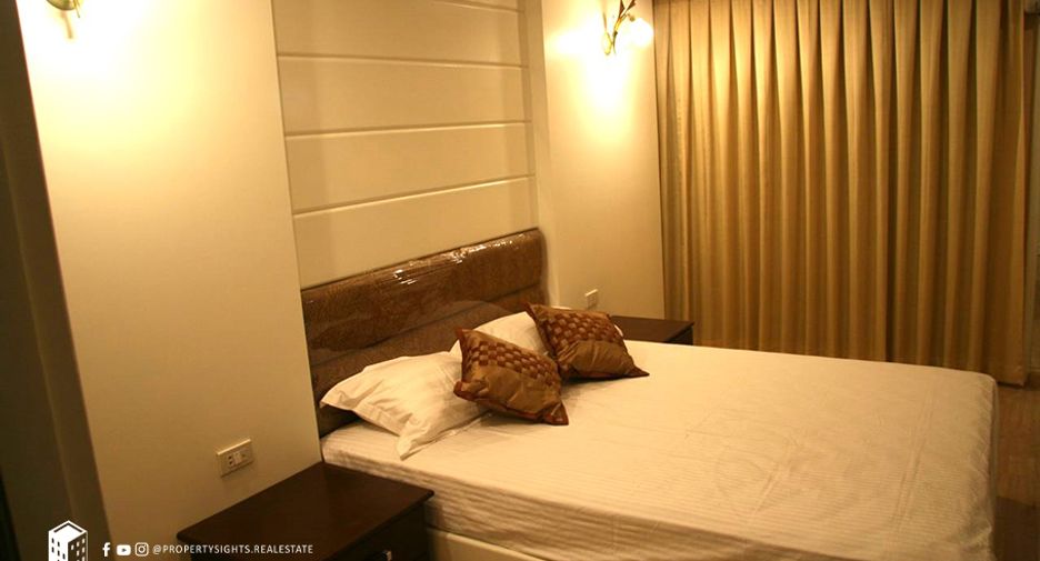 For sale 2 bedrooms condo in Watthana, Bangkok