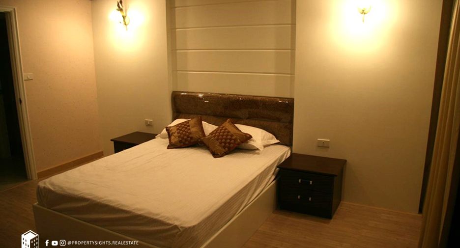 For sale 2 bedrooms condo in Watthana, Bangkok