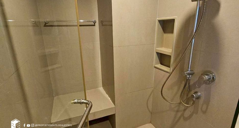 Condo en alquiler de 1 habitaciones en Khlong Toei, Bangkok