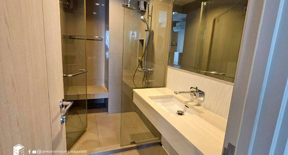 Condo en alquiler de 1 habitaciones en Khlong Toei, Bangkok