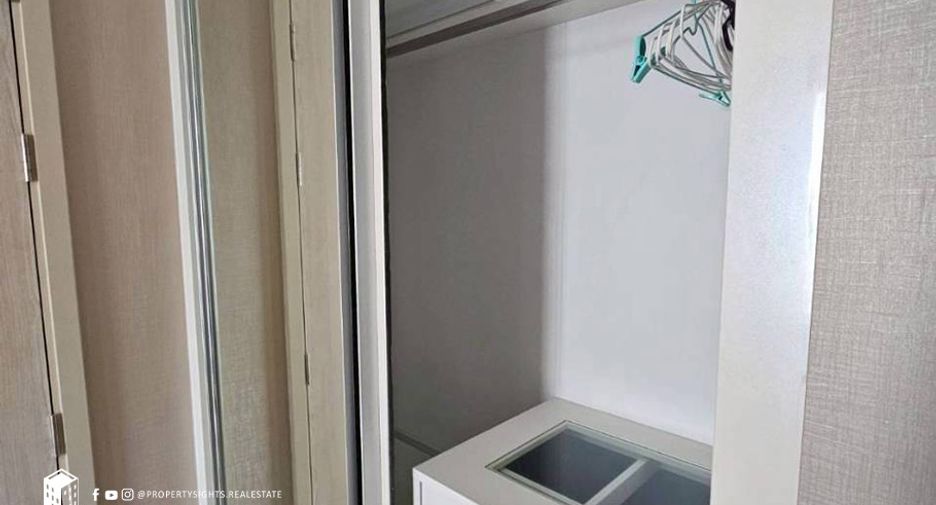 Condo en alquiler de 1 habitaciones en Khlong Toei, Bangkok