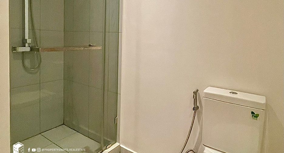 For sale 1 bed condo in Khlong Toei, Bangkok