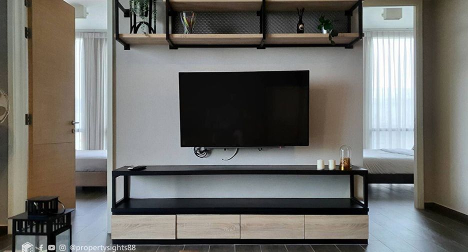 For rent 2 bedrooms condo in Khlong Toei, Bangkok