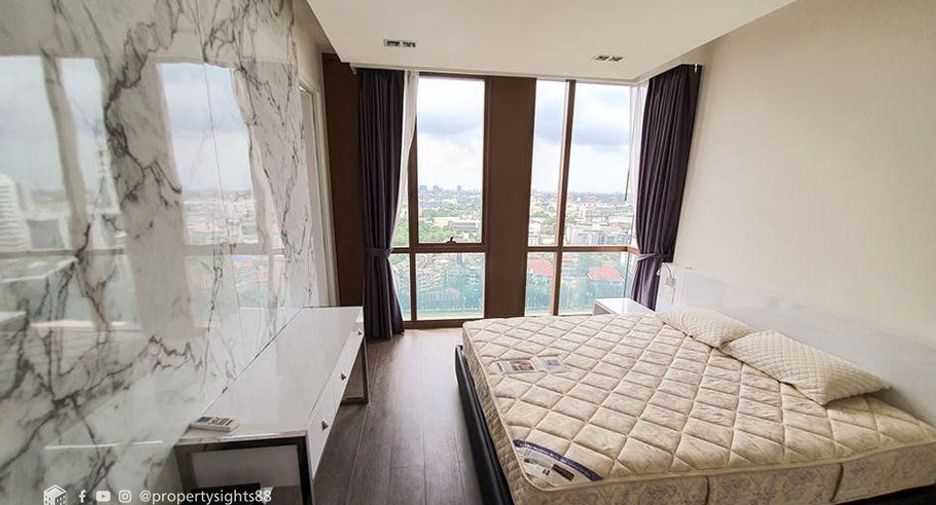 For rent 2 bedrooms condo in Khlong Toei, Bangkok
