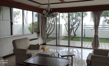 For rent 4 bedrooms condo in Watthana, Bangkok