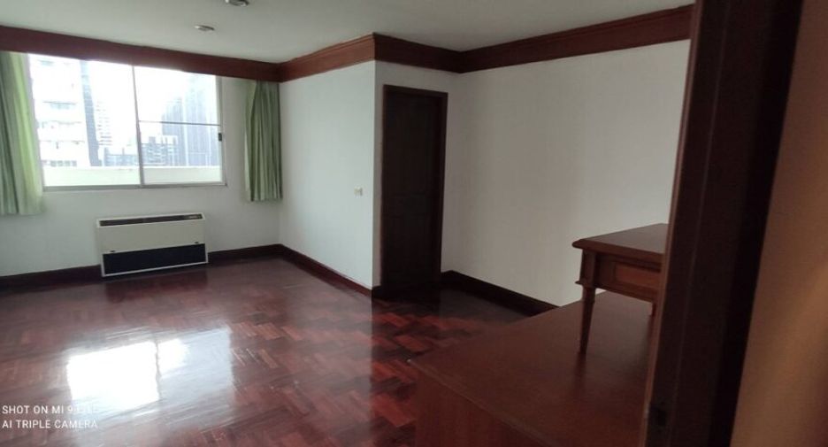 ให้เช่า 4 ห้องนอน คอนโด ใน วัฒนา, กรุงเทพฯ