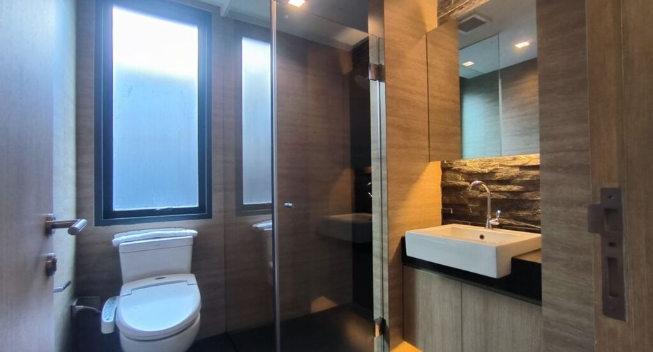 Condo en alquiler de 2 habitaciones en Khlong Toei, Bangkok