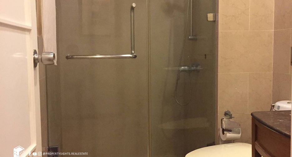 For rent 2 ベッドルーム condo in Watthana, Bangkok
