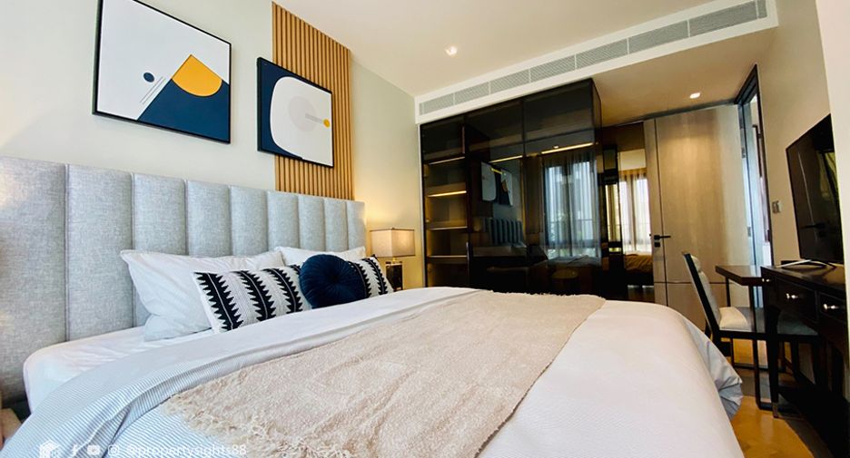 For rent 2 bedrooms condo in Watthana, Bangkok