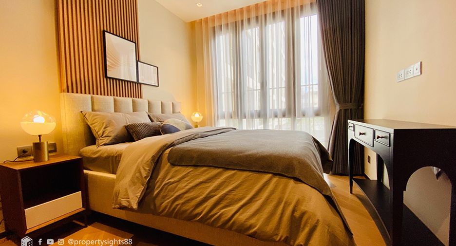 For rent 2 bedrooms condo in Watthana, Bangkok