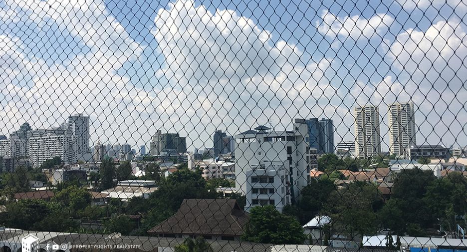 Condo en alquiler de 4 habitaciones en Watthana, Bangkok