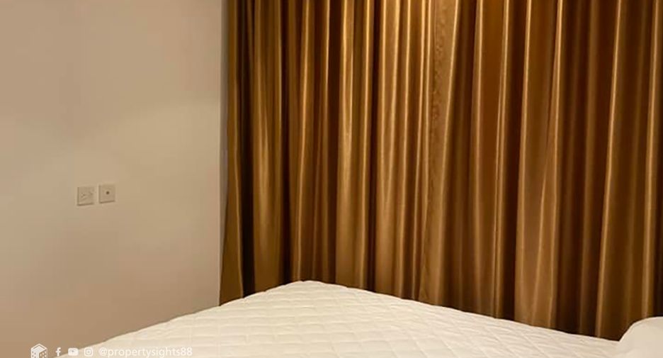For rent 2 bedrooms condo in Watthana, Bangkok