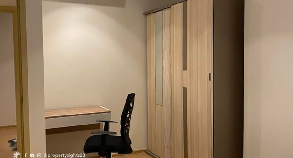 For rent 2 bedrooms condo in Watthana, Bangkok
