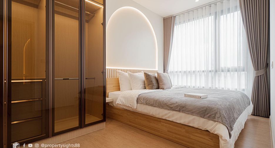 For rent 2 bedrooms condo in Watthana, Bangkok