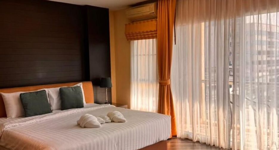 For rent 1 Beds condo in Khlong Toei, Bangkok
