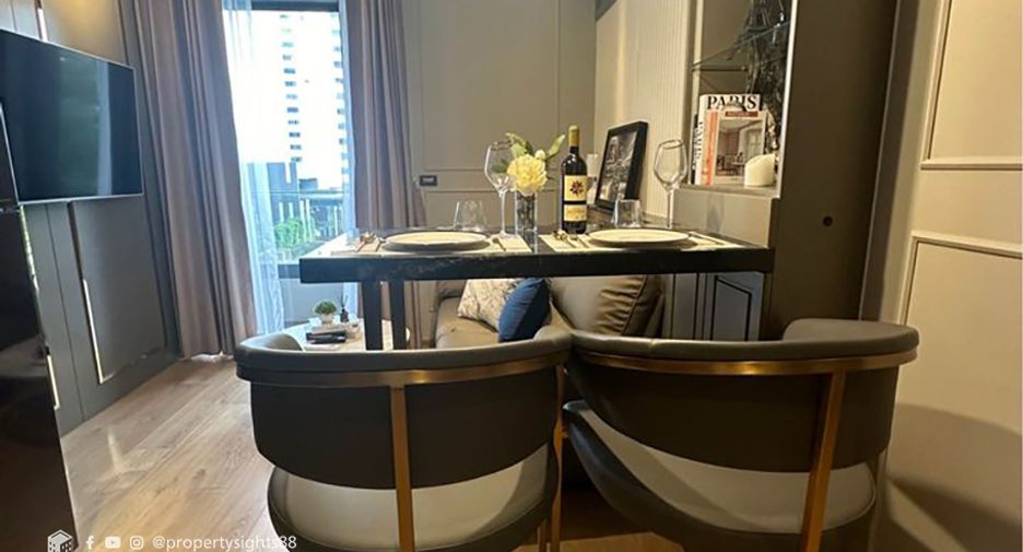 For sale 2 bedrooms condo in Watthana, Bangkok