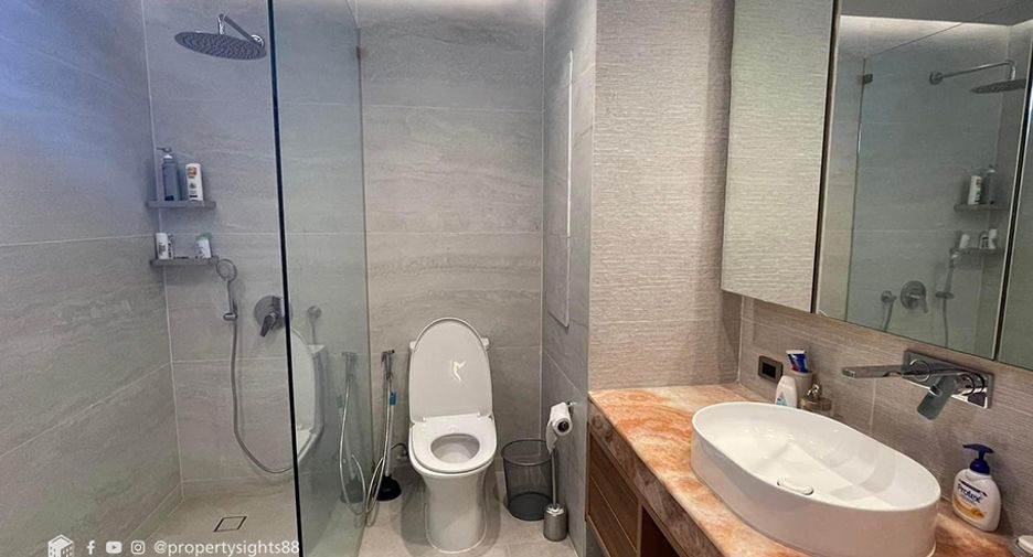 Wohnung zur Miete mit 4 Zimmer in Watthana, Bangkok