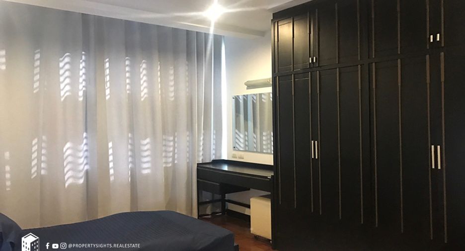À louer 3 chambres condo à Watthana, Bangkok