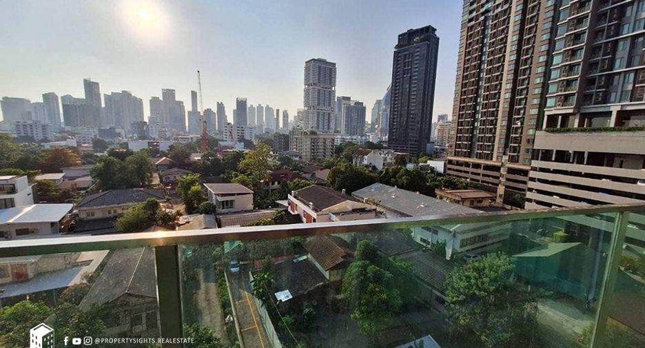 Condo en venta de 2 habitaciones en Khlong Toei, Bangkok