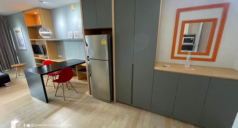 Condo en alquiler de 1 habitaciones en Khlong Toei, Bangkok