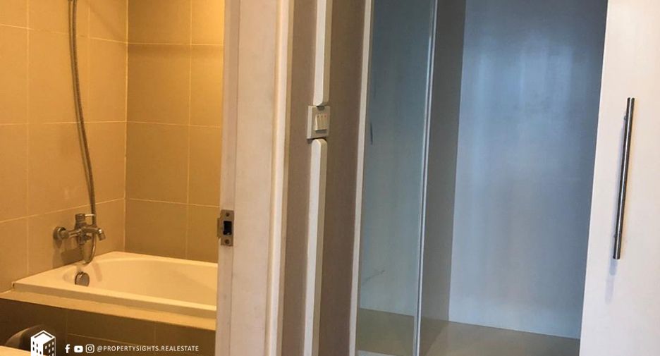 Condo en alquiler de 1 habitaciones en Khlong Toei, Bangkok