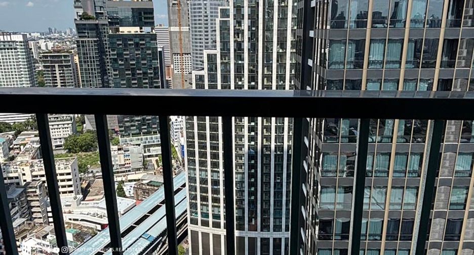 Condo en alquiler de 1 habitaciones en Khlong Toei, Bangkok