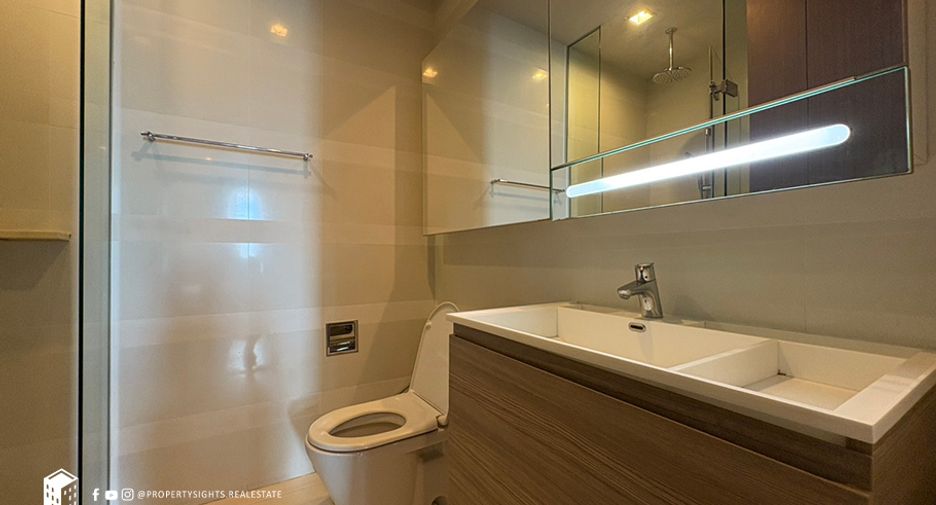 For rent 1 bed condo in Khlong Toei, Bangkok