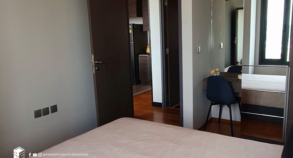 For rent 2 bedrooms condo in Khlong Toei, Bangkok