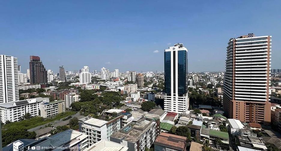 Condo en alquiler de 2 habitaciones en Watthana, Bangkok