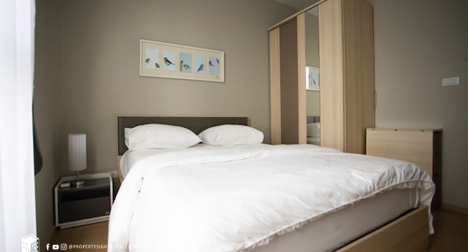 For rent 2 bedrooms condo in Watthana, Bangkok