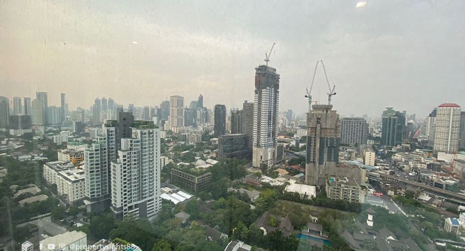 ให้เช่า 2 ห้องนอน คอนโด ใน คลองเตย, กรุงเทพฯ