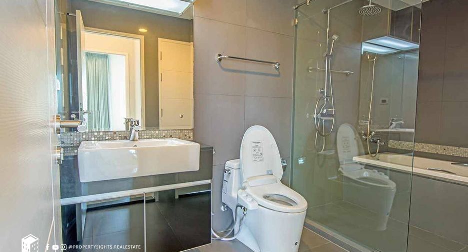 For rent 1 bed condo in Khlong Toei, Bangkok