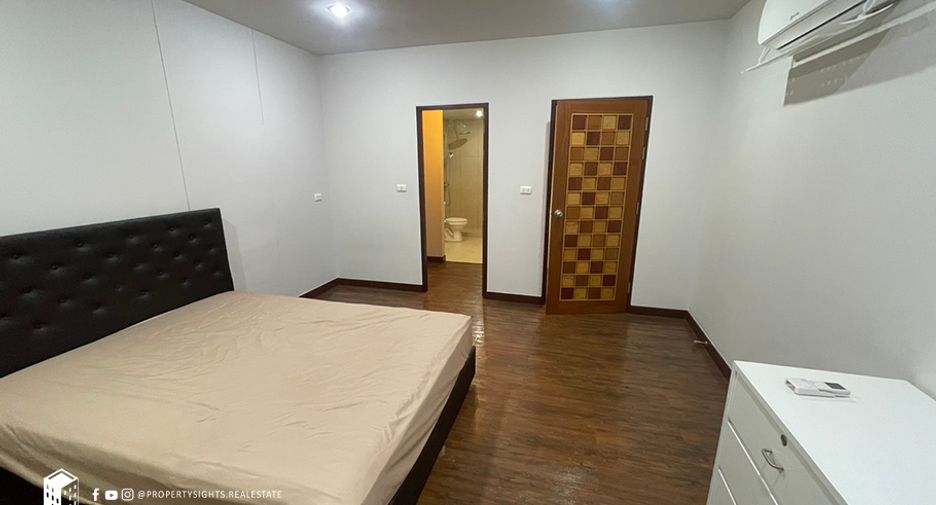 À louer 2 chambres condo à Khlong Toei, Bangkok