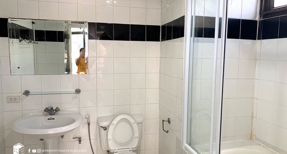 Wohnung zur Miete mit 3 Zimmer in Watthana, Bangkok