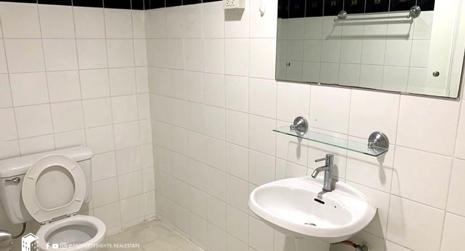 Wohnung zur Miete mit 3 Zimmer in Watthana, Bangkok
