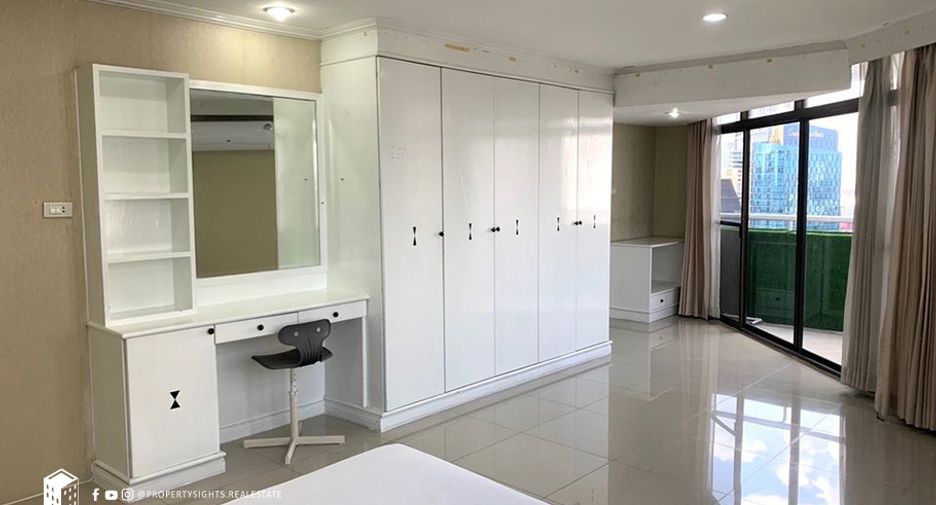 Wohnung zur Miete mit 3 Zimmer in Watthana, Bangkok