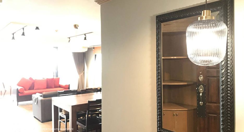 For rent 2 bedrooms condo in Watthana, Bangkok