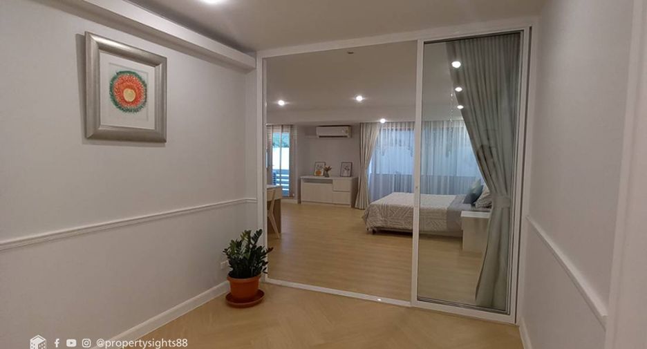 Wohnung zur Miete mit 3 Zimmer in Watthana, Bangkok