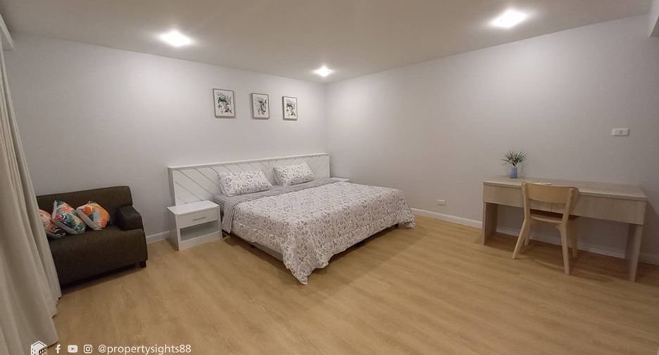 Wohnung zur Miete mit 3 Zimmer in Watthana, Bangkok