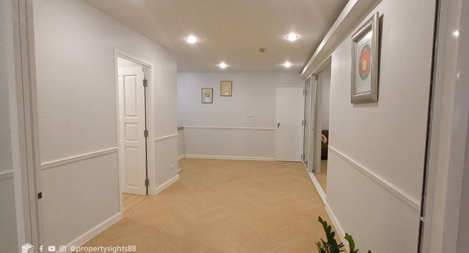 Wohnung zur Miete mit 3 Zimmer in Watthana, Bangkok