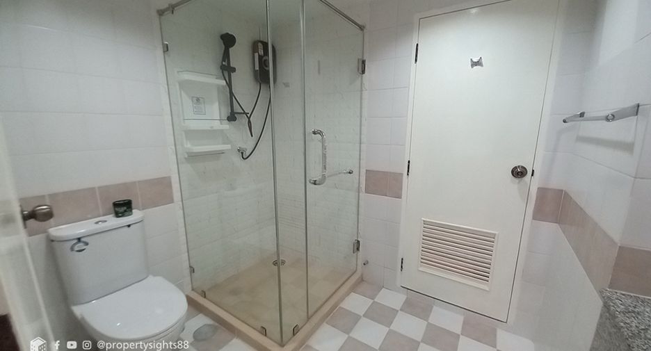 ให้เช่า 2 ห้องนอน คอนโด ใน วัฒนา, กรุงเทพฯ