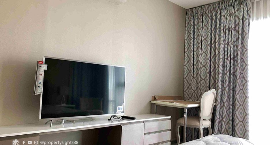 For rent 2 bedrooms condo in Khlong Toei, Bangkok
